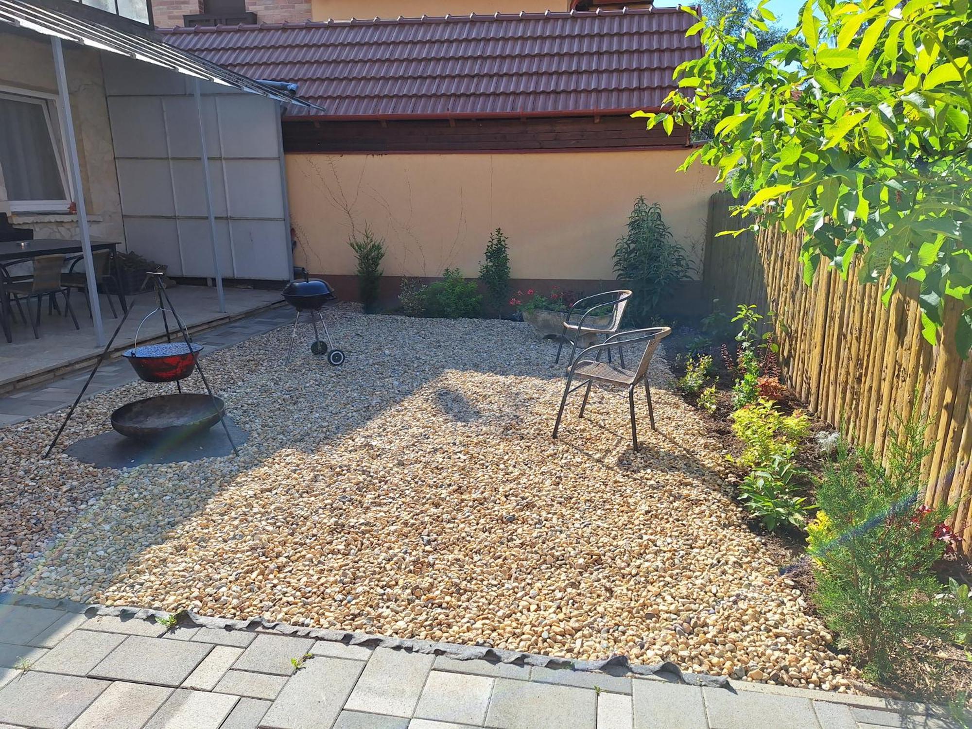 Nikolett Apartman Hajdúszoboszló Екстериор снимка